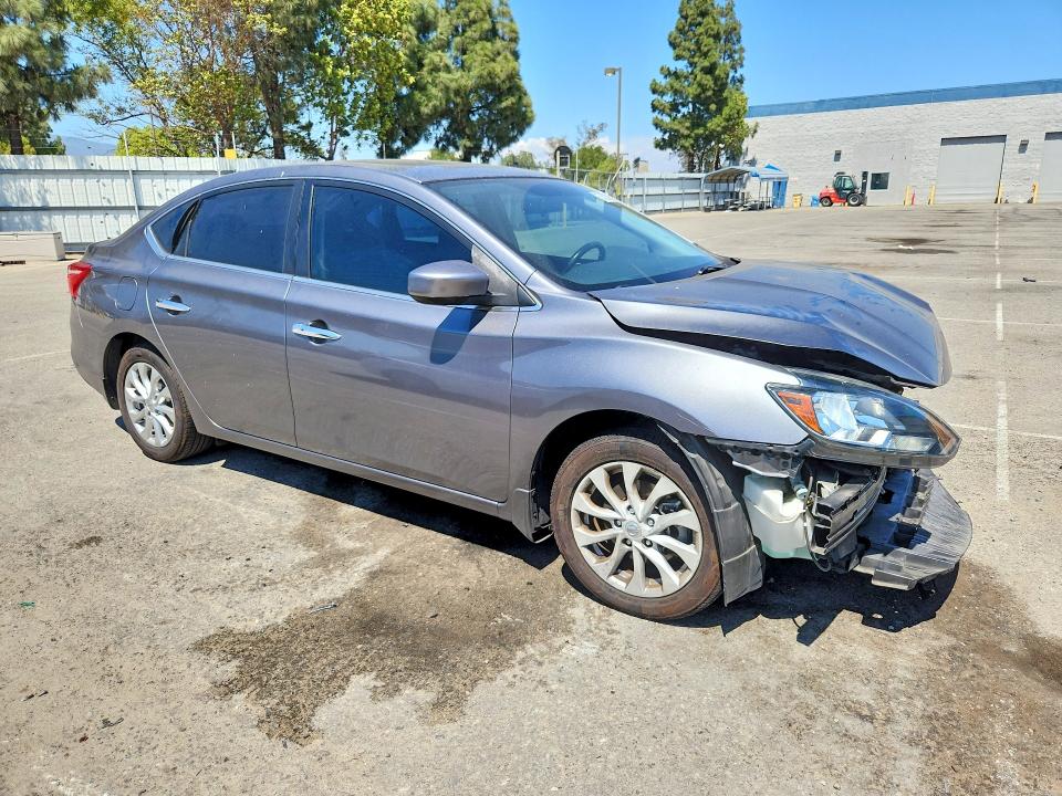 Продажа на аукционе авто 2017 Nissan Sentra, vin: 3N1AB7AP6HY407599, номер лота: 57527296