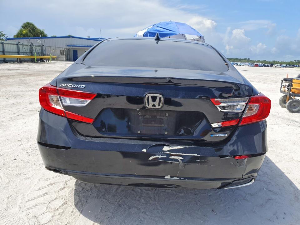 58987126 :رقم المزاد ، 1HGCV3F1XJA012749 vin ، 2018 Honda Accord مزاد بيع