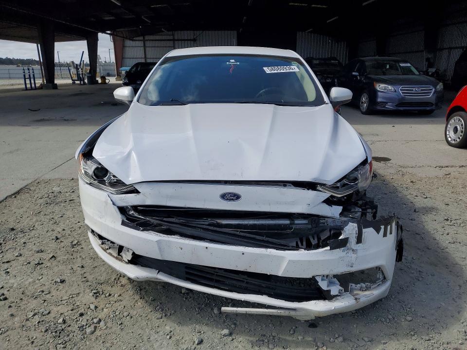 58080936 :رقم المزاد ، 3FA6P0LU8JR133343 vin ، 2018 Ford Fusion مزاد بيع