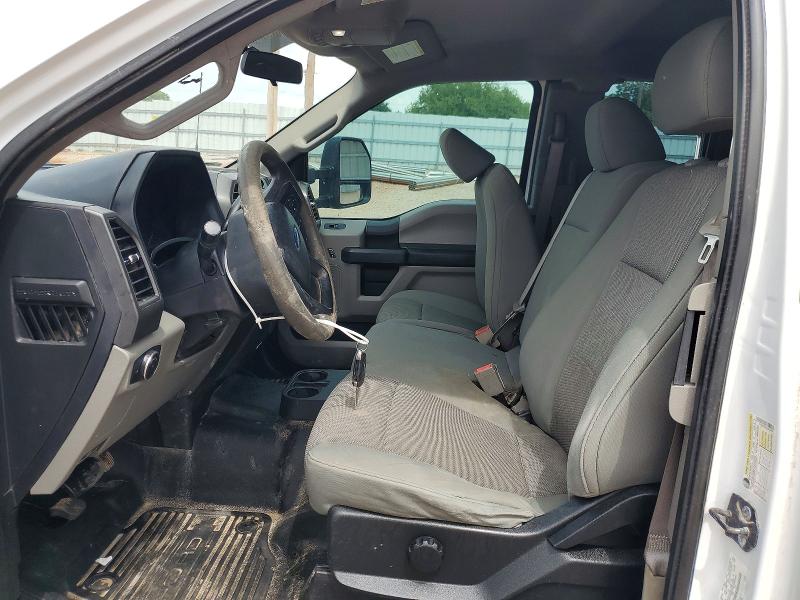 56522186 :رقم المزاد ، 1FT8X3BT5JEC12484 vin ، 2018 Ford F350 مزاد بيع