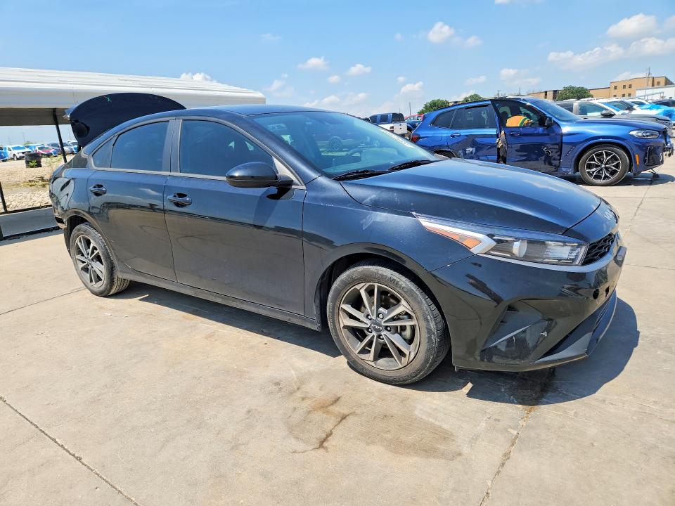 55942366 :رقم المزاد ، 3KPF24AD3PE687957 vin ، 2023 Kia Forte مزاد بيع