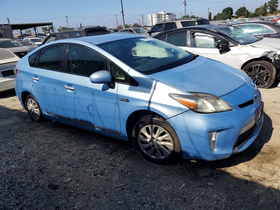 57766736 :رقم المزاد ، JTDKN3DP7D3046075 vin ، 2013 Toyota Prius Plug-in Hybrid مزاد بيع