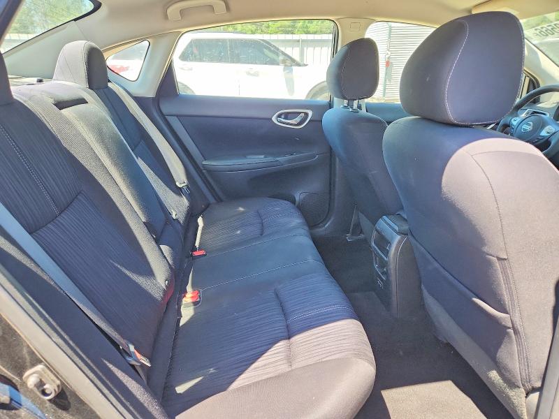 55199566 :رقم المزاد ، 3N1AB7AP0JY218677 vin ، 2018 Nissan Sentra مزاد بيع