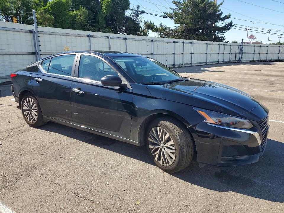 57640946 :رقم المزاد ، 1N4BL4DV7SN401716 vin ، 2025 Nissan Altima مزاد بيع