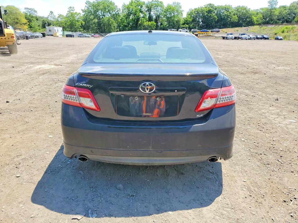57337166 :رقم المزاد ، 4T1BF3EK8BU754385 vin ، 2011 Toyota Camry مزاد بيع