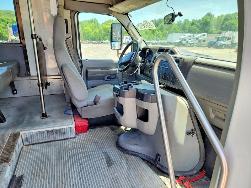 2016 Ford Econoline მანქანა იყიდება აუქციონზე, vin: 1FDEE3FS5GDC58241, აუქციონის ნომერი: 56452496