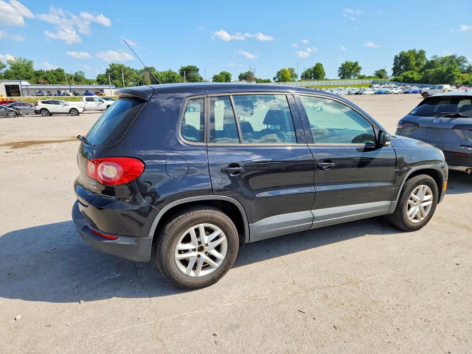 2011 Volkswagen Tiguan მანქანა იყიდება აუქციონზე, vin: WVGBV7AXXBW534469, აუქციონის ნომერი: 57749126