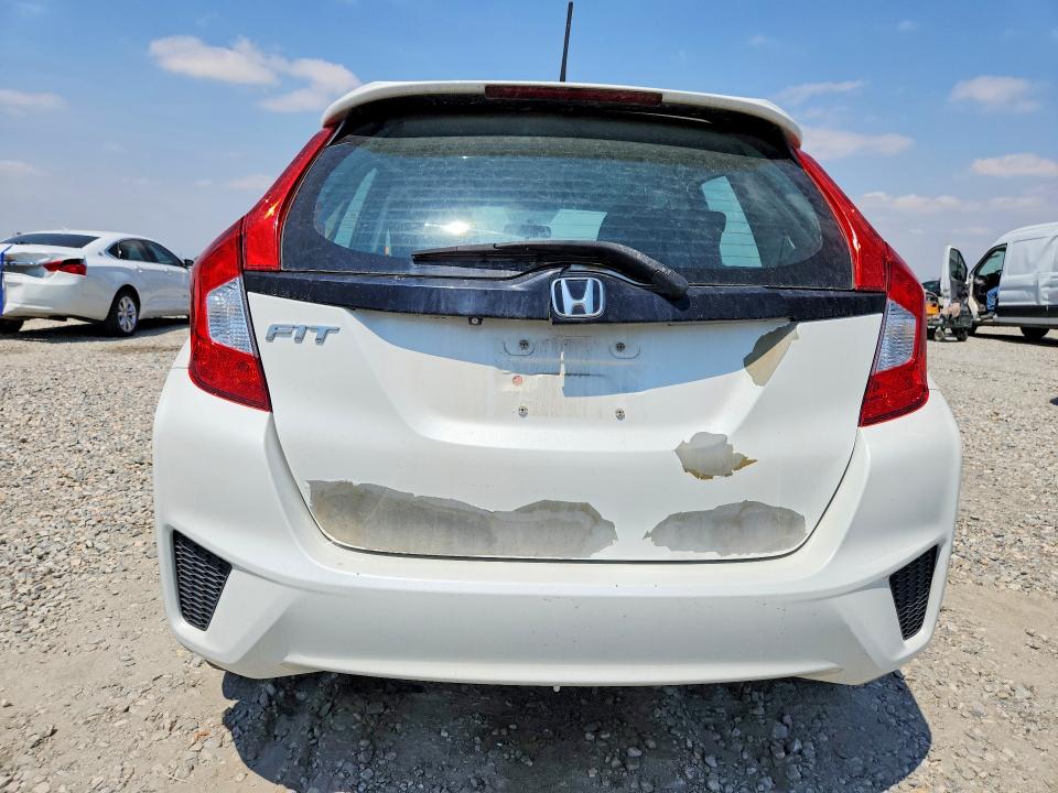 58484606 :رقم المزاد ، 3HGGK5H51FM722302 vin ، 2015 Honda Fit مزاد بيع