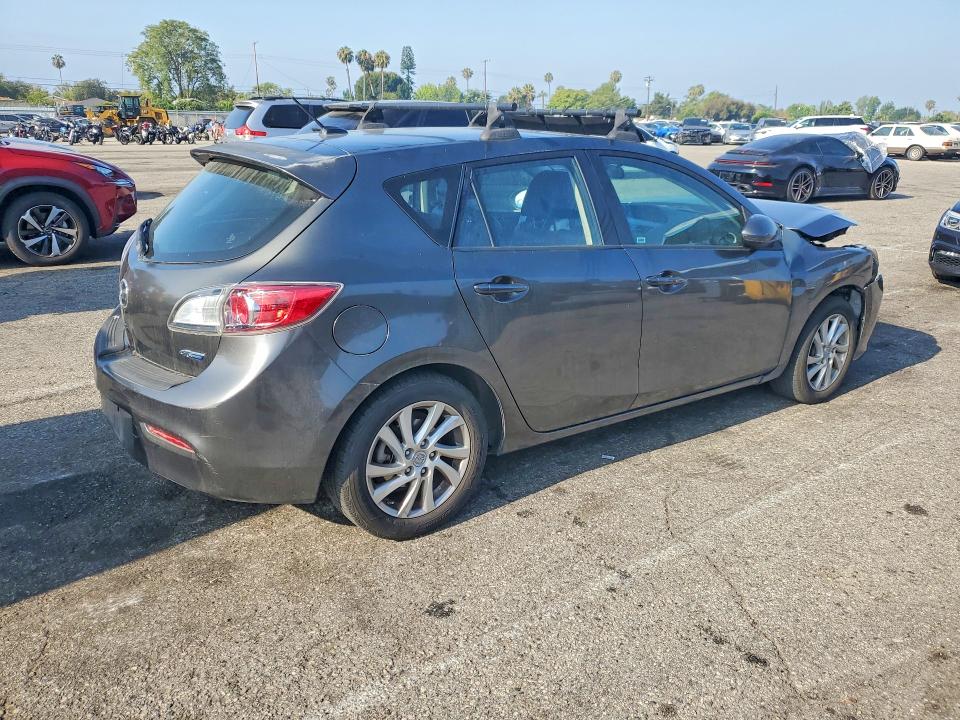 55470956 :رقم المزاد ، JM1BL1M8XC1547331 vin ، 2012 Mazda 3 مزاد بيع