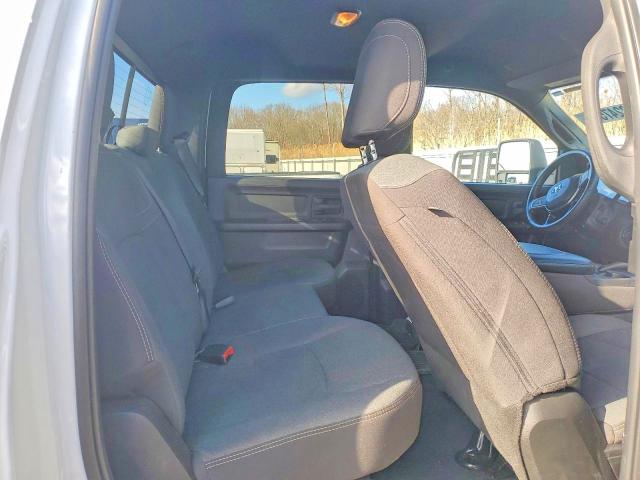 55785476 :رقم المزاد ، 3C63R3CL1RG166974 vin ، 2024 Ram 3500 مزاد بيع