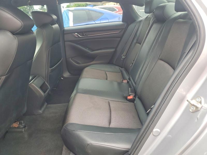 Продаж на аукціоні авто 2018 Honda Accord, vin: 1HGCV1F33JA131541, номер лоту: 55545476