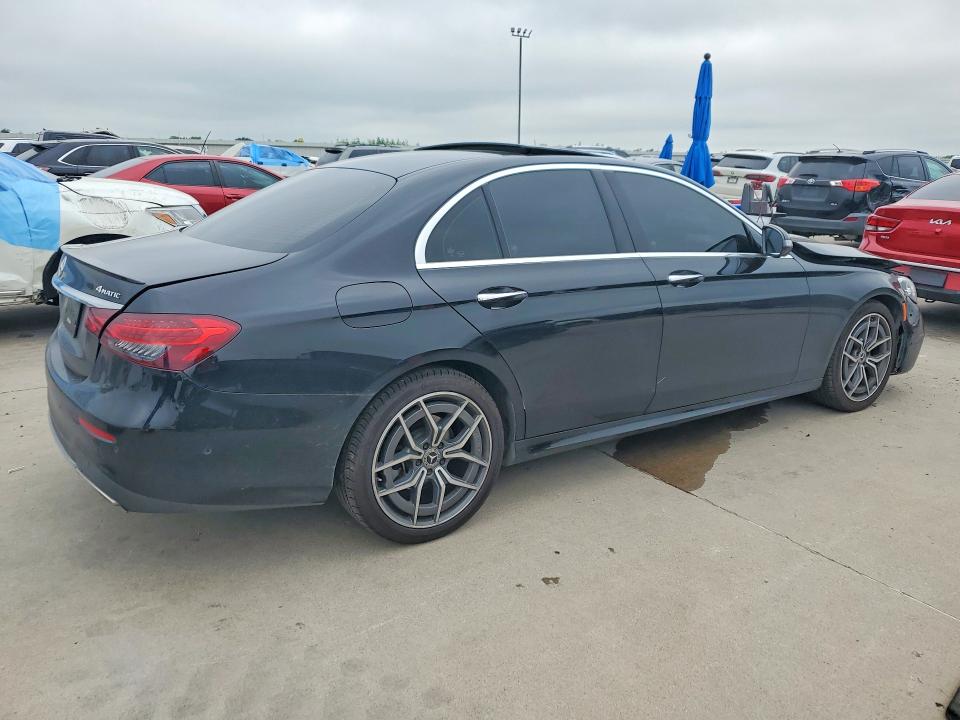 57632146 :رقم المزاد ، W1KZF8EB9MA891779 vin ، 2021 Mercedes-benz E مزاد بيع