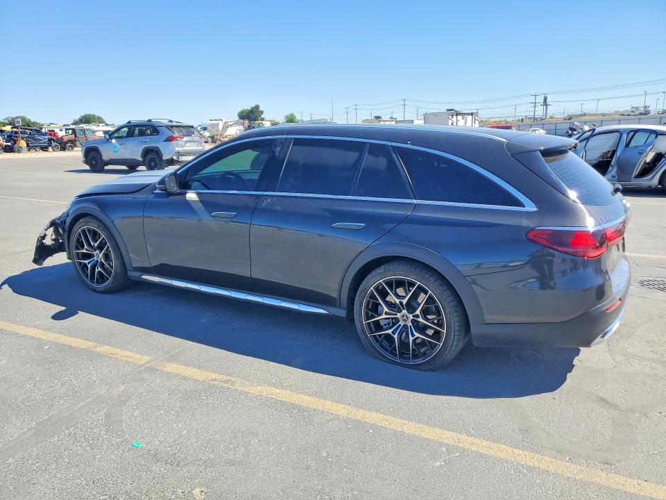 57238786 :رقم المزاد ، W1KLH6FB1RA026105 vin ، 2024 Mercedes-benz E مزاد بيع