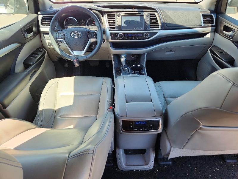 2016 Toyota Highlander მანქანა იყიდება აუქციონზე, vin: 5TDJKRFH6GS288890, აუქციონის ნომერი: 55989536