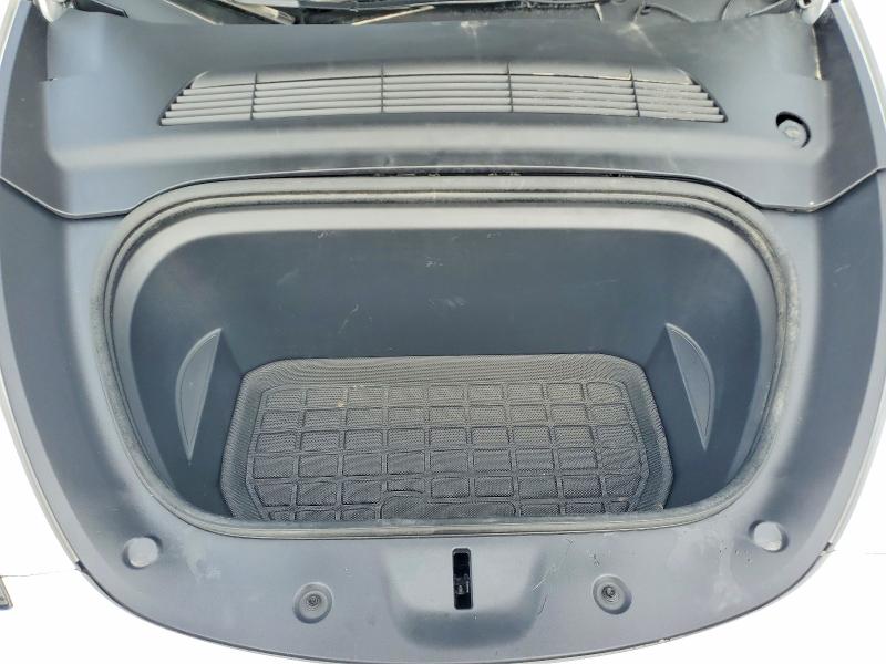56130996 :رقم المزاد ، 7SAYGAEE1PF881184 vin ، 2023 Tesla Model Y مزاد بيع