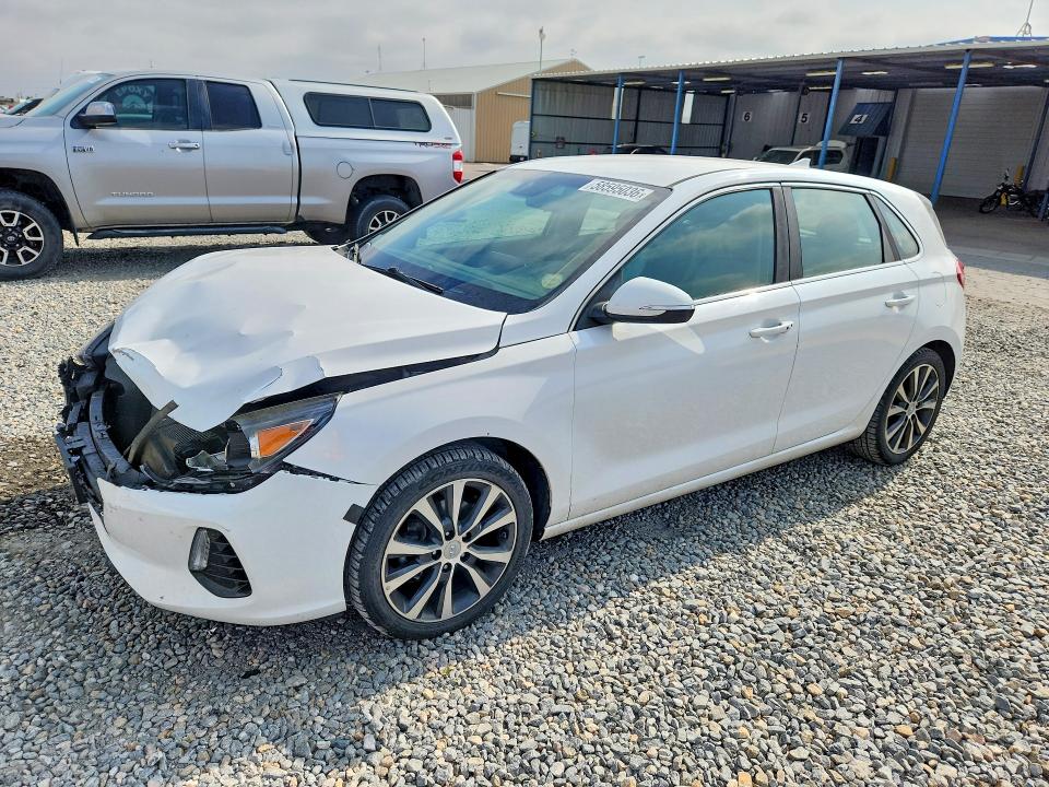 2018 Hyundai Elantra Gt მანქანა იყიდება აუქციონზე, vin: KMHH35LE8JU068373, აუქციონის ნომერი: 58595036