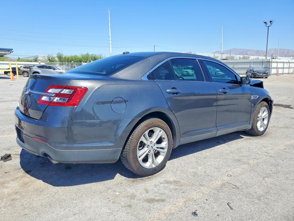 56549716 :رقم المزاد ، 1FAHP2D88JG137311 vin ، 2018 Ford Taurus مزاد بيع
