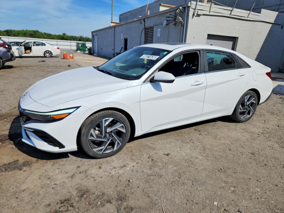 2025 Hyundai Elantra მანქანა იყიდება აუქციონზე, vin: KMHLS4DG5SU996831, აუქციონის ნომერი: 56521636