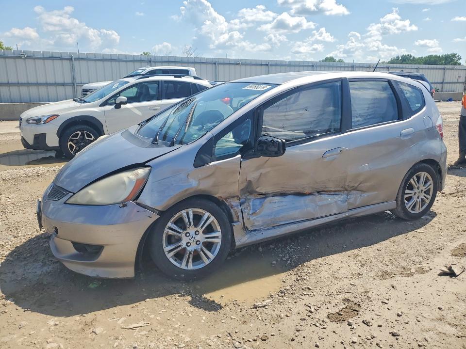 55360876 :رقم المزاد ، JHMGE88409S010520 vin ، 2009 Honda Fit مزاد بيع