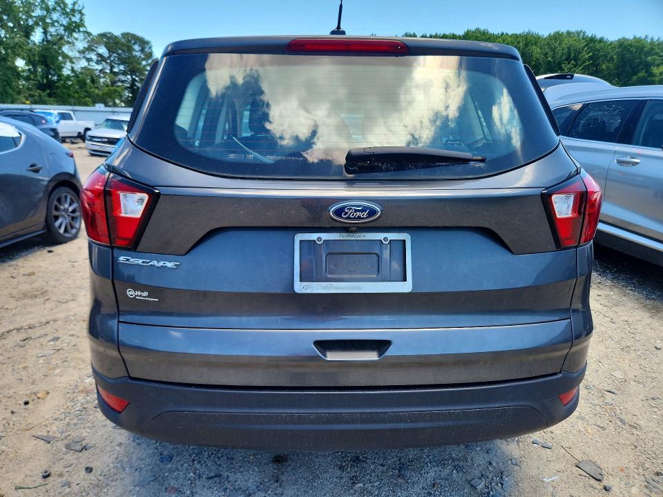 56978856 :رقم المزاد ، 1FMCU0F77KUB84768 vin ، 2019 Ford Escape مزاد بيع