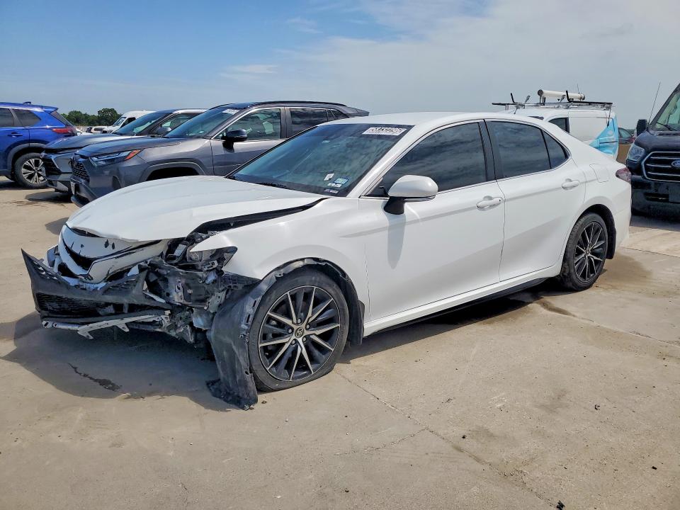 2024 Toyota Camry მანქანა იყიდება აუქციონზე, vin: 4T1G11AK2RU885370, აუქციონის ნომერი: 58732296