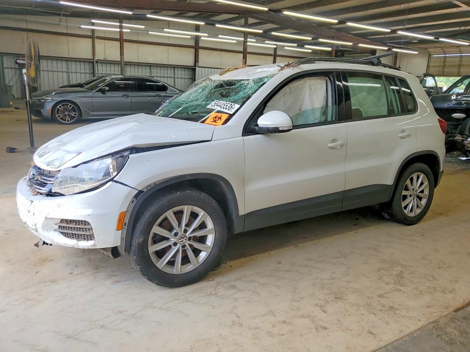 2017 Volkswagen Tiguan მანქანა იყიდება აუქციონზე, vin: WVGBV7AX3HK052684, აუქციონის ნომერი: 58445536