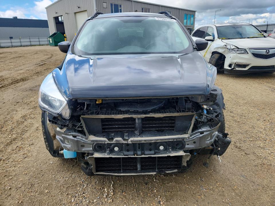2018 Ford Escape მანქანა იყიდება აუქციონზე, vin: 1FMCU9GD8JUA32831, აუქციონის ნომერი: 57560136