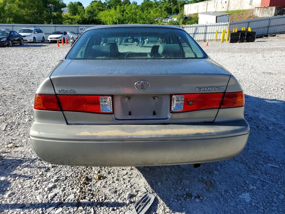 2001 Toyota Camry მანქანა იყიდება აუქციონზე, vin: JT2BG28K310546890, აუქციონის ნომერი: 56929506