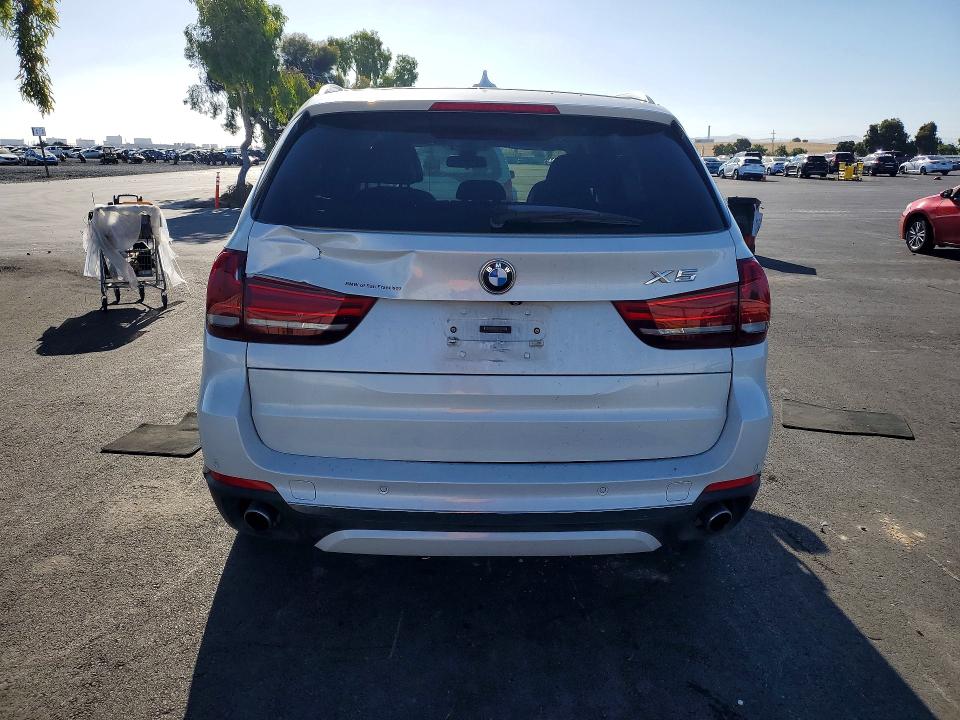 58138516 :رقم المزاد ، 5UXKR0C55F0K66482 vin ، 2015 Bmw X5 مزاد بيع