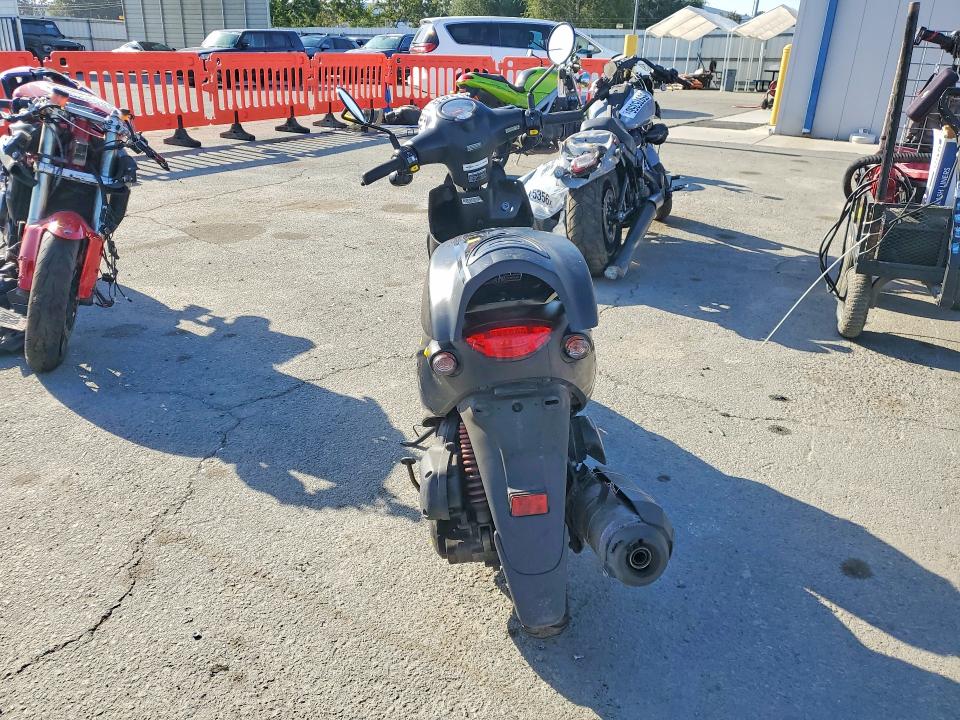 56136816 :رقم المزاد ، RFVPAC908T1006942 vin ، 2026 Genuine Scooter Co. Buddy مزاد بيع