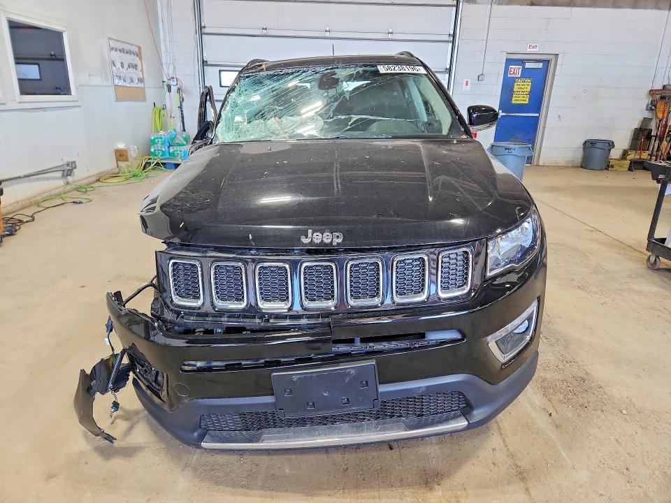 58238196 :رقم المزاد ، 3C4NJDCB7JT199429 vin ، 2018 Jeep Compass مزاد بيع
