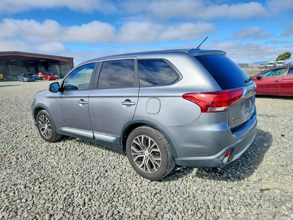 56514536 :رقم المزاد ، JA4AD3A30GZ006156 vin ، 2016 Mitsubishi Outlander مزاد بيع