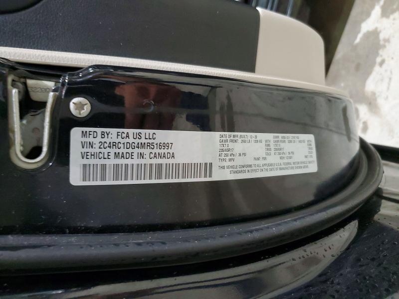 41631886 :رقم المزاد ، 2C4RC1DG4MR516997 vin ، 2021 Chrysler Voyager مزاد بيع