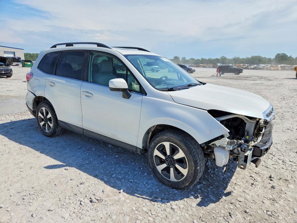 Продаж на аукціоні авто 2018 Subaru Forester, vin: JF2SJAJC3JH445082, номер лоту: 57584896