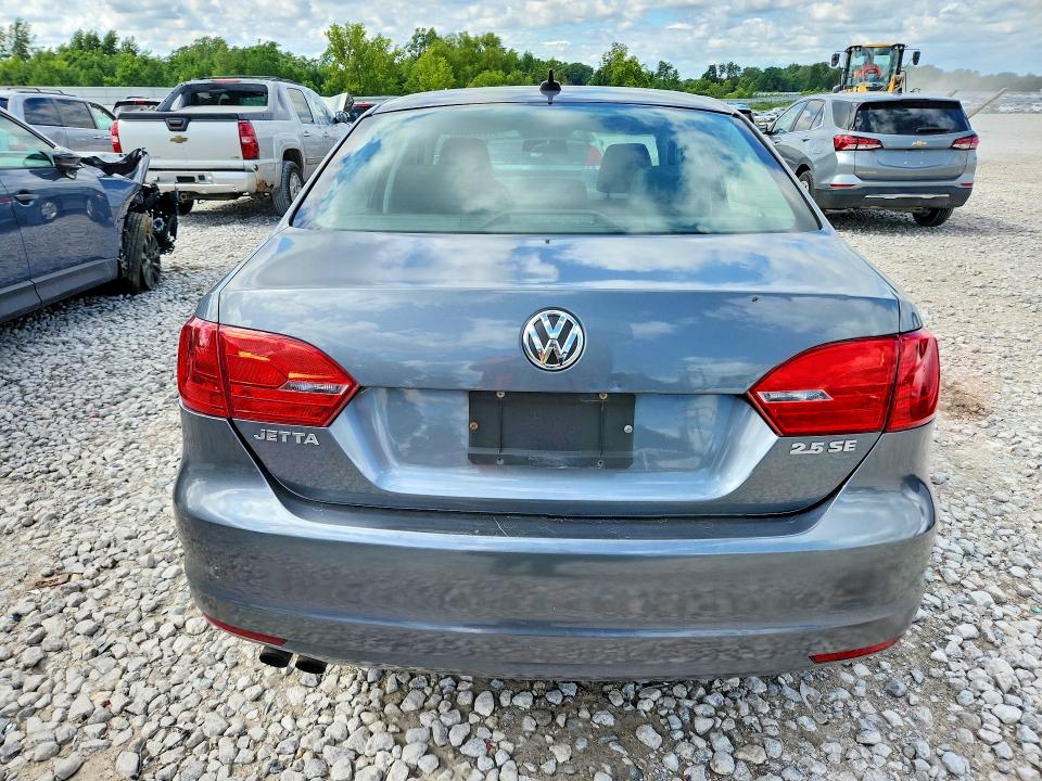 57222086 :رقم المزاد ، 3VWDP7AJ3DM201422 vin ، 2013 Volkswagen Jetta مزاد بيع