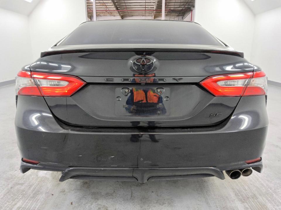 Продаж на аукціоні авто 2018 Toyota Camry, vin: 4T1B11HKXJU107127, номер лоту: 55628106