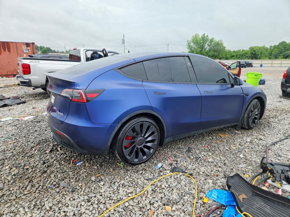 55327986 :رقم المزاد ، 7SAYGDEF9RF048729 vin ، 2024 Tesla Model Y مزاد بيع