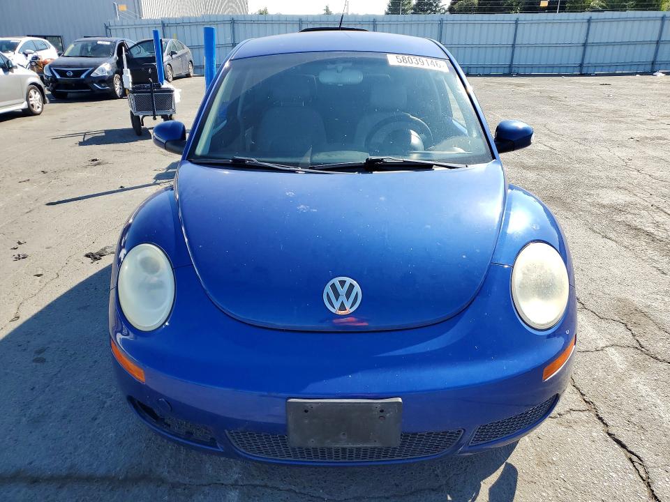 58039146 :رقم المزاد ، 3VWPG31C28M525782 vin ، 2008 Volkswagen New Beetle مزاد بيع