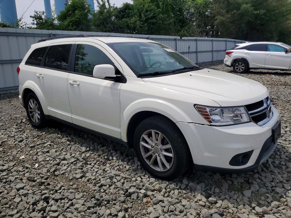 2015 Dodge Journey მანქანა იყიდება აუქციონზე, vin: 3C4PDCBG7FT637252, აუქციონის ნომერი: 57825046