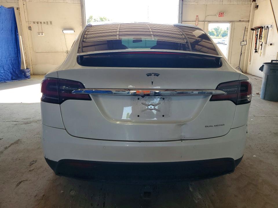 2020 Tesla Model X მანქანა იყიდება აუქციონზე, vin: 5YJXCBE26LF271923, აუქციონის ნომერი: 57573456