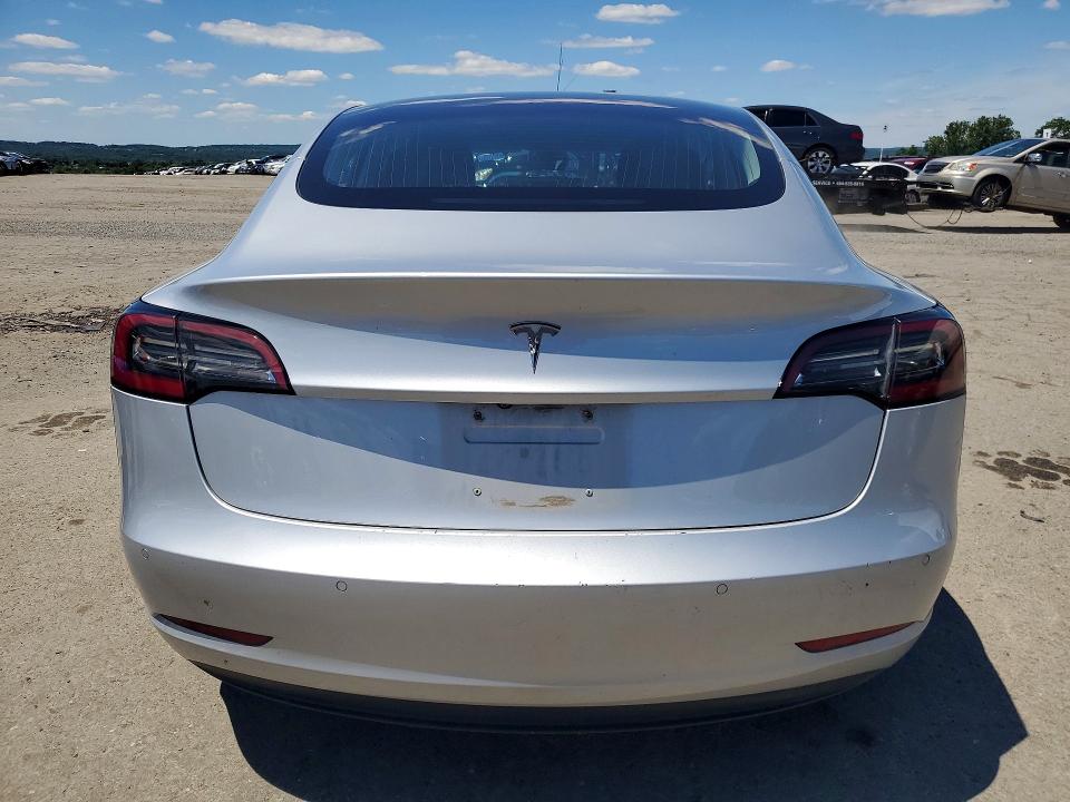 Продажа на аукционе авто 2018 Tesla Model 3, vin: 5YJ3E1EAXJF045973, номер лота: 57430496
