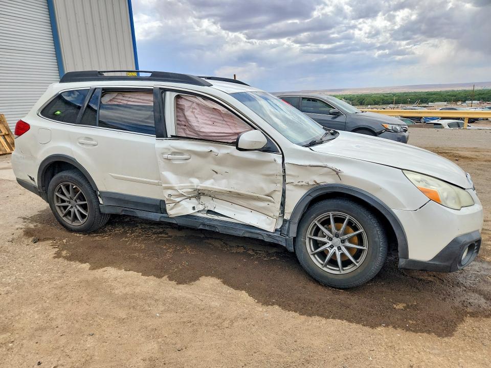2014 Subaru Outback მანქანა იყიდება აუქციონზე, vin: 4S4BRCCC9E3220017, აუქციონის ნომერი: 58494066