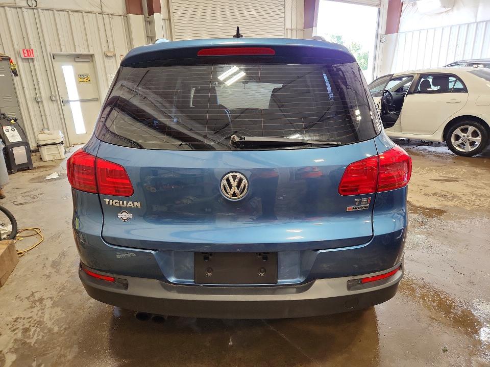 55348586 :رقم المزاد ، WVGBV7AX3HK023718 vin ، 2017 Volkswagen Tiguan مزاد بيع