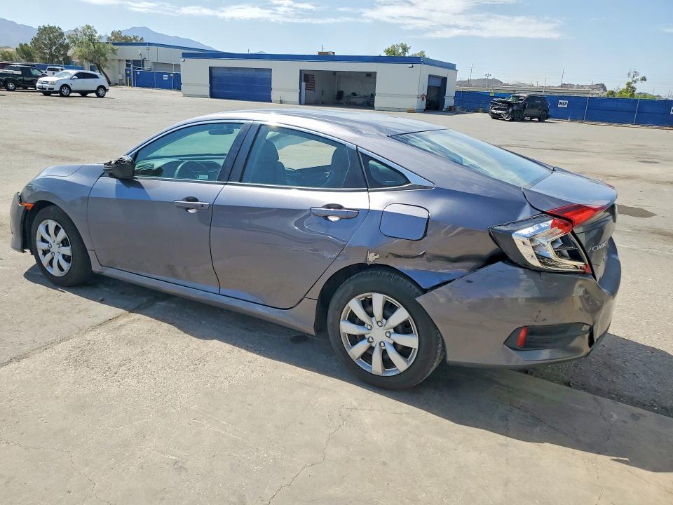 Продажа на аукционе авто 2018 Honda Civic, vin: 19XFC2F55JE040714, номер лота: 56789566
