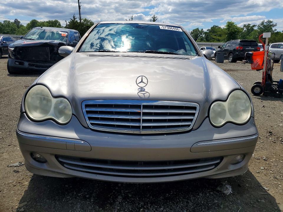 2005 Mercedes-benz C მანქანა იყიდება აუქციონზე, vin: WDBRF81J25F612229, აუქციონის ნომერი: 57306406