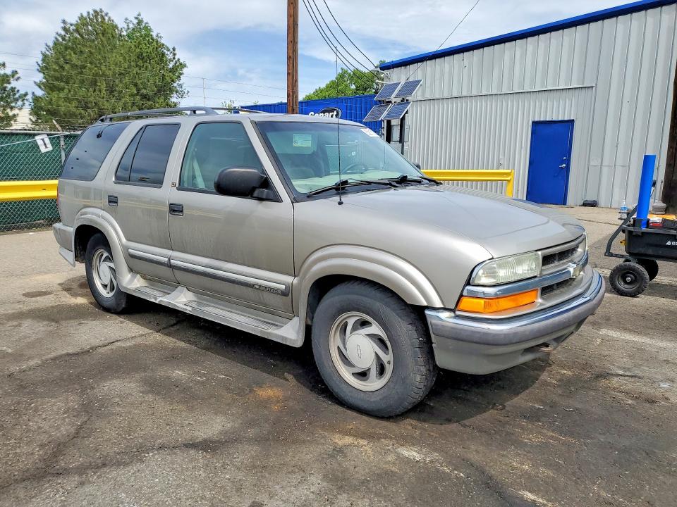 Aukcja sprzedaży 2001 Chevrolet Blazer, vin: 1GNDT13W31K204271, numer aukcji: 55810106