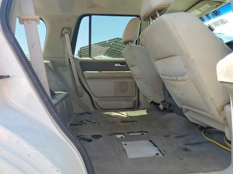 56172046 :رقم المزاد ، 1FMJU1G54BEF36628 vin ، 2011 Ford Expedition مزاد بيع