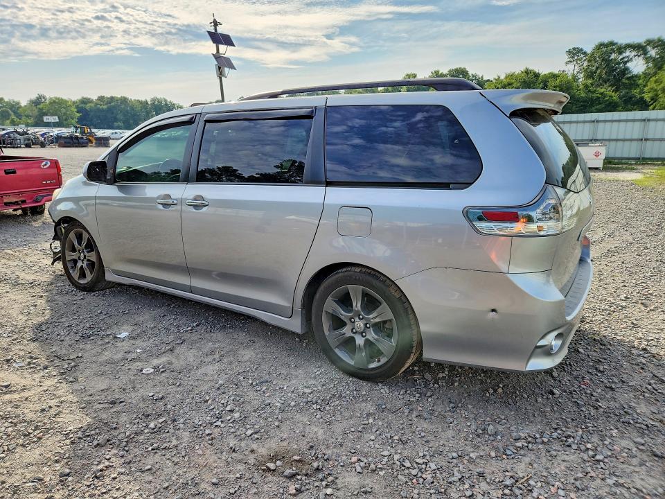 58777286 :رقم المزاد ، 5TDXK3DC2GS728019 vin ، 2016 Toyota Sienna مزاد بيع
