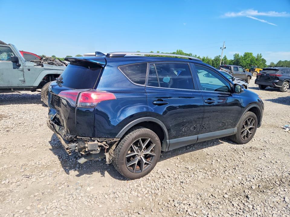 56320686 :رقم المزاد ، JTMNFREV0JD123112 vin ، 2018 Toyota Rav4 مزاد بيع