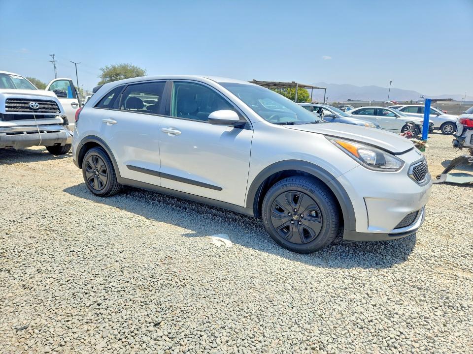 56691036 :رقم المزاد ، KNDCB3LC3J5206660 vin ، 2018 Kia Niro مزاد بيع